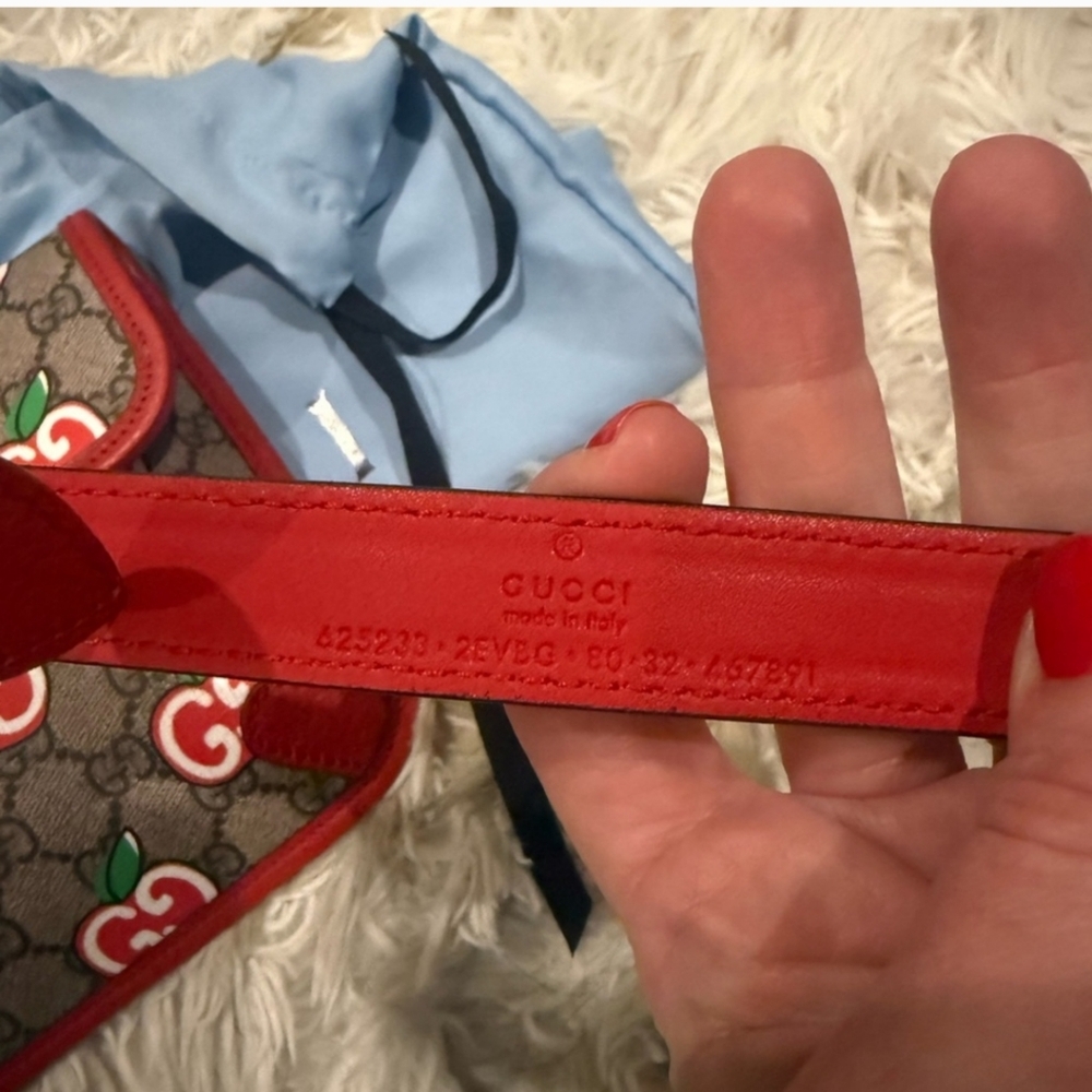 NWOT Gucci Limited Edition Apple GG Supreme Fanny Pack Waist Belt Bag - Picture 14 of 16